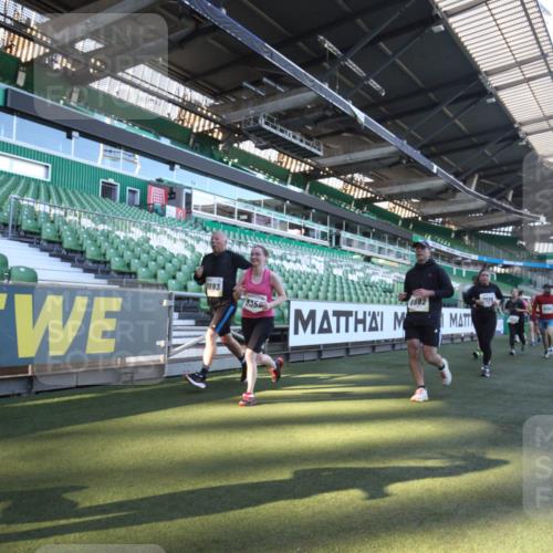 06.10.2024 - 19. swb-Marathon Bremen Yannick Fuchs http://msf.ph/oto/7363226 06.10.2024 10:32:30 Laufen im Stadion 7050, 7087, 7126, 7179, 7189, 7308, 7382, 7415, 7425, 7457, 7469, 7481, 7482, 7499, 7551, 7574, 7600, 7637, 7734, 7735, 7750, 7846, 7865, 7975, 8045, 8111, 8112, 8119, 8132, 8137, 8161, 8162, 8231, 8276, 8317, 8322, 8324, 8325, 8339, 8348, 8359, 8361, 8377, 8431, 8432, 8598, 8616, 8641, 8663, 8682, 8683, 8700, 8738, 8756, 8759, 8772, 8790, 8822, 8840, 8867, 8868, 8934, 8936, 8949, 8964, 9115, 9117 meine-sportfotos.de