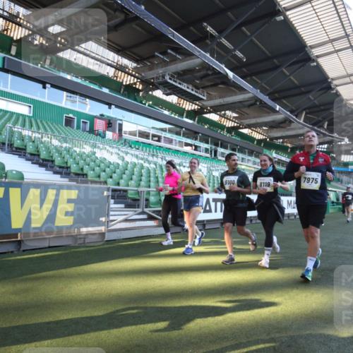 06.10.2024 - 19. swb-Marathon Bremen Yannick Fuchs http://msf.ph/oto/7363255 06.10.2024 10:32:36 Laufen im Stadion 7050, 7087, 7126, 7179, 7189, 7308, 7317, 7373, 7375, 7382, 7415, 7425, 7442, 7457, 7477, 7481, 7482, 7499, 7551, 7574, 7656, 7678, 7734, 7735, 7849, 7865, 7975, 8045, 8111, 8112, 8119, 8137, 8161, 8162, 8231, 8317, 8322, 8325, 8339, 8348, 8359, 8361, 8377, 8431, 8432, 8479, 8485, 8598, 8616, 8641, 8663, 8682, 8683, 8700, 8738, 8756, 8759, 8822, 8840, 8858, 8867, 8868, 8934, 8936, 8964, 9112, 9115, 9117 meine-sportfotos.de