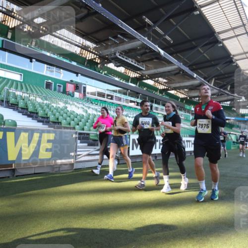 06.10.2024 - 19. swb-Marathon Bremen Yannick Fuchs http://msf.ph/oto/7363258 06.10.2024 10:32:36 Laufen im Stadion 7050, 7087, 7126, 7179, 7189, 7308, 7317, 7373, 7375, 7382, 7415, 7425, 7442, 7457, 7477, 7481, 7482, 7499, 7551, 7574, 7656, 7678, 7734, 7735, 7849, 7865, 7975, 8045, 8111, 8112, 8119, 8137, 8161, 8162, 8231, 8317, 8322, 8325, 8339, 8348, 8359, 8361, 8377, 8431, 8432, 8479, 8485, 8598, 8616, 8641, 8663, 8682, 8683, 8700, 8738, 8756, 8759, 8822, 8840, 8858, 8867, 8868, 8934, 8936, 8964, 9112, 9115, 9117 meine-sportfotos.de