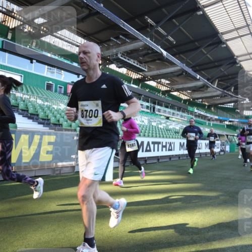 06.10.2024 - 19. swb-Marathon Bremen Yannick Fuchs http://msf.ph/oto/7363331 06.10.2024 10:32:48 Laufen im Stadion 7028, 7049, 7050, 7057, 7108, 7125, 7126, 7179, 7316, 7317, 7354, 7373, 7375, 7425, 7442, 7477, 7481, 7499, 7506, 7574, 7621, 7656, 7678, 7734, 7735, 7751, 7758, 7849, 7865, 7975, 8020, 8022, 8045, 8048, 8119, 8137, 8231, 8314, 8315, 8317, 8348, 8359, 8361, 8432, 8479, 8485, 8504, 8598, 8616, 8643, 8663, 8682, 8683, 8686, 8700, 8705, 8724, 8738, 8759, 8822, 8858, 8934, 8936, 9112, 9115, 9117 meine-sportfotos.de