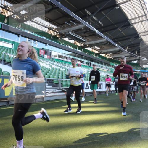 06.10.2024 - 19. swb-Marathon Bremen Yannick Fuchs http://msf.ph/oto/7363421 06.10.2024 10:33:02 Laufen im Stadion 7028, 7049, 7050, 7057, 7108, 7125, 7126, 7316, 7317, 7333, 7354, 7373, 7375, 7425, 7442, 7477, 7499, 7506, 7574, 7621, 7656, 7678, 7734, 7735, 7751, 7758, 7801, 7849, 7865, 7898, 8020, 8022, 8034, 8045, 8048, 8137, 8153, 8189, 8194, 8224, 8241, 8314, 8315, 8317, 8348, 8361, 8384, 8432, 8479, 8485, 8504, 8540, 8643, 8663, 8686, 8700, 8705, 8724, 8759, 8852, 8858, 8864, 8934, 8986, 9059, 9112, 9114, 9117, 9126 meine-sportfotos.de