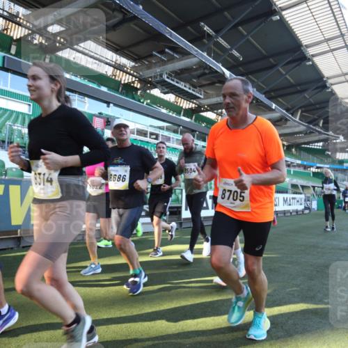 06.10.2024 - 19. swb-Marathon Bremen Yannick Fuchs http://msf.ph/oto/7363461 06.10.2024 10:33:05 Laufen im Stadion 7028, 7049, 7050, 7057, 7108, 7125, 7126, 7316, 7317, 7333, 7354, 7373, 7375, 7442, 7477, 7499, 7506, 7509, 7510, 7574, 7621, 7656, 7678, 7734, 7735, 7751, 7758, 7801, 7849, 7865, 7898, 8020, 8022, 8034, 8048, 8137, 8153, 8189, 8194, 8224, 8241, 8314, 8315, 8348, 8361, 8384, 8432, 8479, 8485, 8504, 8540, 8643, 8663, 8686, 8700, 8705, 8724, 8852, 8858, 8864, 8934, 8986, 9059, 9112, 9114, 9117, 9126 meine-sportfotos.de