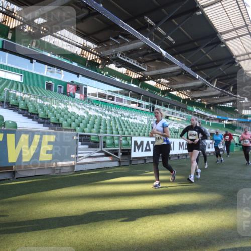 06.10.2024 - 19. swb-Marathon Bremen Yannick Fuchs http://msf.ph/oto/7363550 06.10.2024 10:33:21 Laufen im Stadion 7028, 7049, 7057, 7108, 7125, 7201, 7202, 7203, 7269, 7316, 7330, 7332, 7333, 7354, 7506, 7509, 7510, 7608, 7621, 7663, 7751, 7758, 7801, 7855, 7867, 7869, 7898, 7997, 8020, 8022, 8034, 8048, 8153, 8189, 8194, 8195, 8224, 8241, 8308, 8314, 8315, 8384, 8451, 8504, 8534, 8540, 8611, 8643, 8653, 8686, 8705, 8724, 8798, 8852, 8864, 8986, 9003, 9041, 9053, 9059, 9072, 9073, 9114, 9126 meine-sportfotos.de