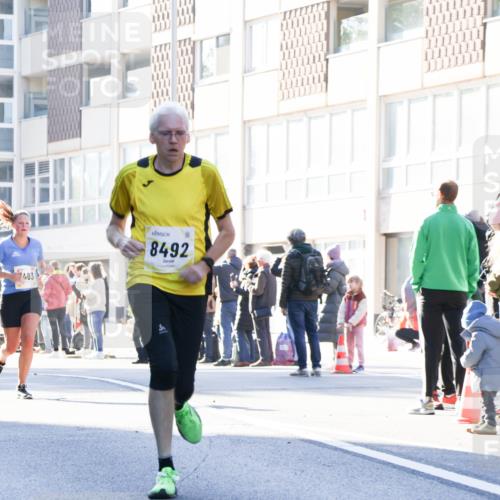 06.10.2024 - 19. swb-Marathon Bremen Matties Gatica Varas http://msf.ph/oto/7363552 06.10.2024 10:40:55 Laufen 403, 8492 meine-sportfotos.de