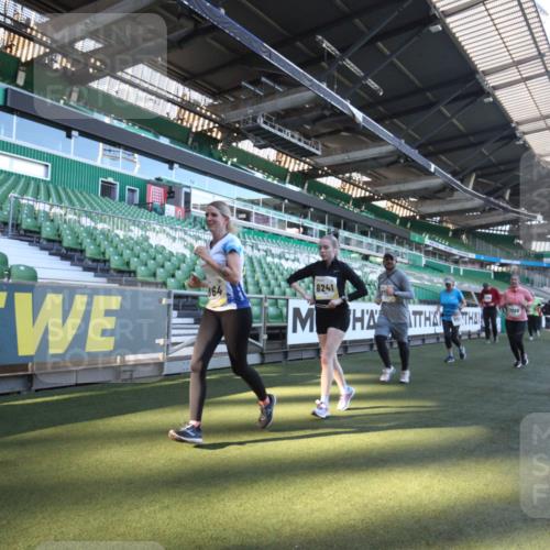 06.10.2024 - 19. swb-Marathon Bremen Yannick Fuchs http://msf.ph/oto/7363561 06.10.2024 10:33:21 Laufen im Stadion 7028, 7049, 7057, 7108, 7125, 7201, 7202, 7203, 7269, 7316, 7330, 7332, 7333, 7354, 7506, 7509, 7510, 7608, 7621, 7663, 7751, 7758, 7801, 7855, 7867, 7869, 7898, 7997, 8020, 8022, 8034, 8048, 8153, 8189, 8194, 8195, 8224, 8241, 8308, 8314, 8315, 8384, 8451, 8504, 8534, 8540, 8611, 8643, 8653, 8686, 8705, 8724, 8798, 8852, 8864, 8986, 9003, 9041, 9053, 9059, 9072, 9073, 9114, 9126 meine-sportfotos.de