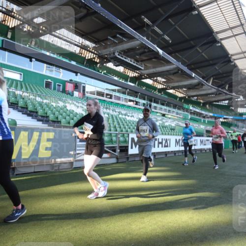 06.10.2024 - 19. swb-Marathon Bremen Yannick Fuchs http://msf.ph/oto/7363565 06.10.2024 10:33:22 Laufen im Stadion 7028, 7049, 7057, 7076, 7108, 7125, 7201, 7202, 7203, 7269, 7316, 7330, 7332, 7333, 7354, 7506, 7509, 7510, 7608, 7621, 7663, 7751, 7758, 7801, 7855, 7867, 7869, 7898, 7997, 8034, 8153, 8189, 8194, 8195, 8224, 8241, 8308, 8314, 8315, 8384, 8451, 8504, 8534, 8540, 8611, 8643, 8653, 8686, 8705, 8724, 8798, 8852, 8864, 8986, 9003, 9041, 9053, 9059, 9072, 9073, 9114, 9126 meine-sportfotos.de