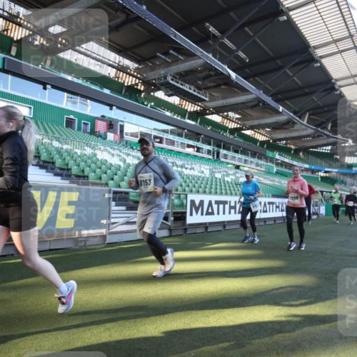 06.10.2024 - 19. swb-Marathon Bremen Yannick Fuchs http://msf.ph/oto/7363572 06.10.2024 10:33:23 Laufen im Stadion 7028, 7049, 7057, 7076, 7108, 7125, 7201, 7202, 7203, 7269, 7282, 7316, 7330, 7332, 7333, 7354, 7506, 7509, 7510, 7608, 7621, 7663, 7751, 7758, 7801, 7855, 7867, 7869, 7898, 7997, 8034, 8153, 8189, 8194, 8195, 8224, 8241, 8263, 8308, 8384, 8451, 8504, 8534, 8540, 8611, 8643, 8653, 8686, 8705, 8724, 8798, 8852, 8864, 8986, 9003, 9041, 9053, 9059, 9072, 9073, 9114, 9126 meine-sportfotos.de