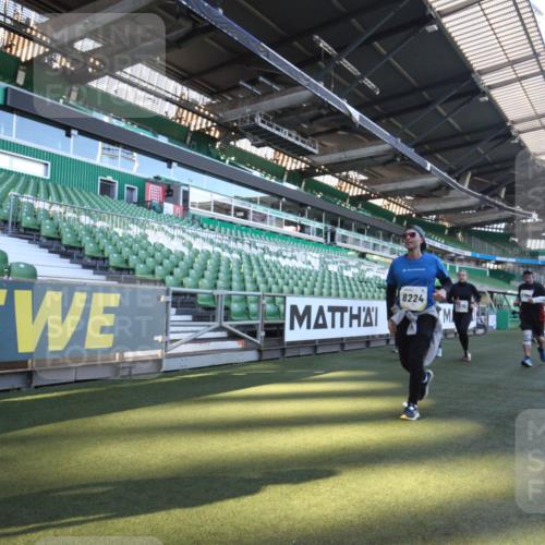 06.10.2024 - 19. swb-Marathon Bremen Yannick Fuchs http://msf.ph/oto/7363592 06.10.2024 10:33:26 Laufen im Stadion 7028, 7049, 7057, 7076, 7108, 7123, 7125, 7201, 7202, 7203, 7269, 7282, 7316, 7330, 7332, 7333, 7354, 7506, 7509, 7510, 7577, 7608, 7621, 7663, 7751, 7801, 7855, 7867, 7869, 7898, 7997, 8034, 8153, 8189, 8194, 8195, 8224, 8241, 8263, 8269, 8308, 8384, 8451, 8534, 8540, 8611, 8643, 8653, 8798, 8852, 8864, 8986, 9003, 9041, 9053, 9059, 9072, 9073, 9114, 9126 meine-sportfotos.de