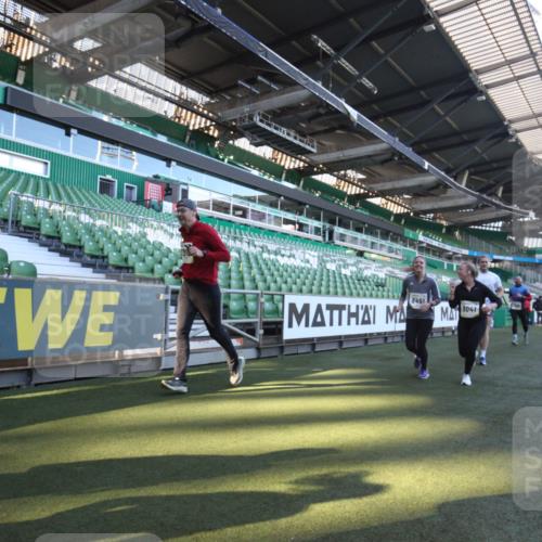 06.10.2024 - 19. swb-Marathon Bremen Yannick Fuchs http://msf.ph/oto/7363604 06.10.2024 10:33:30 Laufen im Stadion 7057, 7076, 7123, 7201, 7202, 7203, 7269, 7282, 7330, 7332, 7333, 7354, 7358, 7506, 7509, 7510, 7577, 7608, 7663, 7801, 7855, 7867, 7869, 7898, 7997, 8034, 8113, 8153, 8189, 8194, 8195, 8224, 8241, 8263, 8269, 8308, 8384, 8451, 8534, 8540, 8579, 8607, 8608, 8611, 8653, 8798, 8852, 8864, 8986, 9003, 9041, 9053, 9059, 9072, 9073, 9114, 9126 meine-sportfotos.de