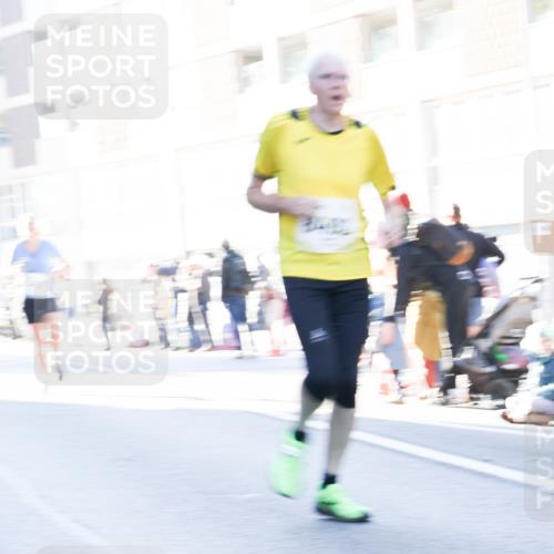 06.10.2024 - 19. swb-Marathon Bremen Matties Gatica Varas http://msf.ph/oto/7363609 06.10.2024 10:40:56 Laufen  meine-sportfotos.de