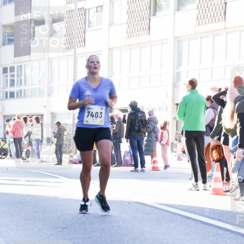 06.10.2024 - 19. swb-Marathon Bremen Matties Gatica Varas http://msf.ph/oto/7363675 06.10.2024 10:40:59 Laufen 7403 meine-sportfotos.de