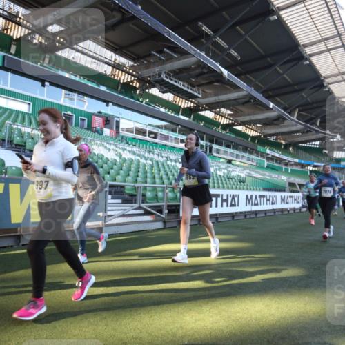 06.10.2024 - 19. swb-Marathon Bremen Yannick Fuchs http://msf.ph/oto/7363720 06.10.2024 10:33:43 Laufen im Stadion 7076, 7122, 7123, 7201, 7202, 7203, 7227, 7264, 7269, 7282, 7330, 7332, 7358, 7404, 7418, 7509, 7510, 7577, 7608, 7663, 7693, 7723, 7811, 7832, 7848, 7855, 7867, 7869, 7886, 7898, 7935, 7997, 8033, 8113, 8153, 8178, 8179, 8190, 8194, 8195, 8224, 8241, 8263, 8269, 8308, 8326, 8399, 8414, 8415, 8451, 8463, 8534, 8579, 8607, 8608, 8611, 8612, 8640, 8653, 8694, 8798, 9003, 9041, 9053, 9072, 9073 meine-sportfotos.de
