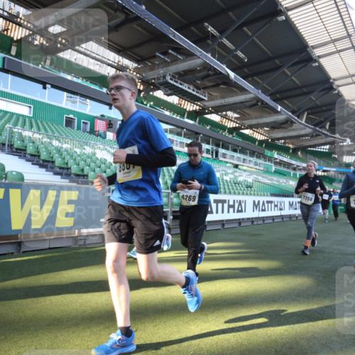 06.10.2024 - 19. swb-Marathon Bremen Yannick Fuchs http://msf.ph/oto/7363817 06.10.2024 10:33:54 Laufen im Stadion 7040, 7076, 7122, 7123, 7130, 7201, 7202, 7203, 7227, 7264, 7282, 7330, 7332, 7358, 7404, 7418, 7577, 7608, 7663, 7693, 7718, 7723, 7811, 7832, 7848, 7855, 7867, 7869, 7886, 7935, 7987, 7997, 8005, 8006, 8017, 8033, 8107, 8113, 8178, 8179, 8190, 8195, 8197, 8208, 8229, 8235, 8236, 8263, 8269, 8293, 8326, 8338, 8382, 8399, 8414, 8415, 8435, 8463, 8534, 8546, 8572, 8579, 8607, 8608, 8611, 8612, 8640, 8644, 8653, 8694, 8707, 8798, 9003, 9053, 9072, 9073 meine-sportfotos.de