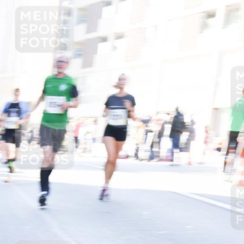 06.10.2024 - 19. swb-Marathon Bremen Matties Gatica Varas http://msf.ph/oto/7363821 06.10.2024 10:41:02 Laufen  meine-sportfotos.de