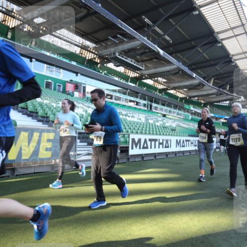 06.10.2024 - 19. swb-Marathon Bremen Yannick Fuchs http://msf.ph/oto/7363824 06.10.2024 10:33:54 Laufen im Stadion 7040, 7076, 7122, 7123, 7130, 7201, 7202, 7203, 7227, 7264, 7282, 7330, 7332, 7358, 7404, 7418, 7577, 7608, 7663, 7693, 7718, 7723, 7811, 7832, 7848, 7855, 7867, 7869, 7886, 7935, 7987, 7997, 8005, 8006, 8017, 8033, 8107, 8113, 8178, 8179, 8190, 8195, 8197, 8208, 8229, 8235, 8236, 8263, 8269, 8293, 8326, 8338, 8382, 8399, 8414, 8415, 8435, 8463, 8534, 8546, 8572, 8579, 8607, 8608, 8611, 8612, 8640, 8644, 8653, 8694, 8707, 8798, 9003, 9053, 9072, 9073 meine-sportfotos.de