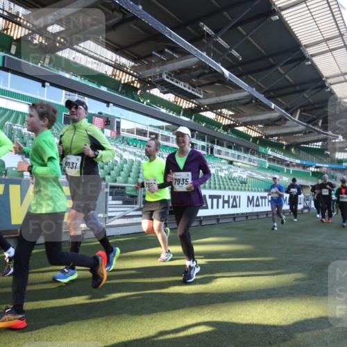 06.10.2024 - 19. swb-Marathon Bremen Yannick Fuchs http://msf.ph/oto/7363903 06.10.2024 10:34:07 Laufen im Stadion 7040, 7048, 7122, 7123, 7130, 7221, 7223, 7227, 7255, 7264, 7282, 7358, 7383, 7395, 7404, 7418, 7532, 7577, 7693, 7718, 7723, 7745, 7775, 7811, 7832, 7844, 7848, 7886, 7909, 7910, 7929, 7935, 7971, 7987, 8005, 8006, 8017, 8027, 8033, 8107, 8113, 8178, 8179, 8190, 8197, 8203, 8208, 8229, 8235, 8236, 8263, 8269, 8270, 8283, 8293, 8326, 8338, 8382, 8398, 8399, 8414, 8415, 8435, 8463, 8546, 8550, 8572, 8579, 8607, 8608, 8612, 8640, 8644, 8694, 8707, 8736 meine-sportfotos.de