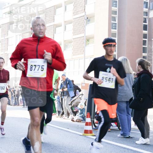 06.10.2024 - 19. swb-Marathon Bremen Matties Gatica Varas http://msf.ph/oto/7364179 06.10.2024 10:41:13 Laufen 192, 8775, 8561 meine-sportfotos.de