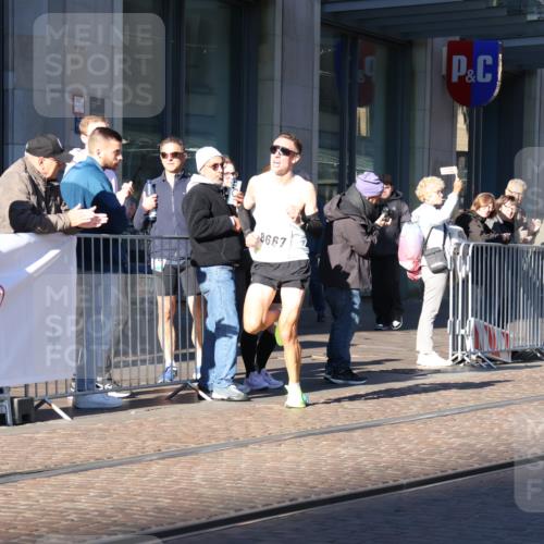 06.10.2024 - 19. swb-Marathon Bremen Strokosch-Dieckow http://msf.ph/oto/7364206 06.10.2024 10:25:51 Laufen 41, 8667 meine-sportfotos.de