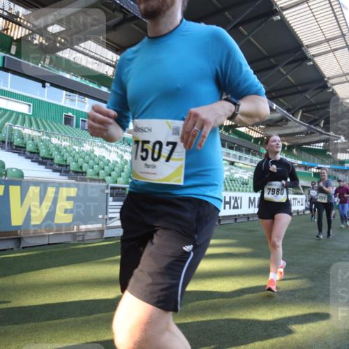 06.10.2024 - 19. swb-Marathon Bremen Yannick Fuchs http://msf.ph/oto/7364226 06.10.2024 10:34:39 Laufen im Stadion 7048, 7156, 7204, 7221, 7223, 7242, 7255, 7262, 7307, 7335, 7352, 7377, 7383, 7395, 7413, 7436, 7443, 7446, 7502, 7507, 7532, 7587, 7679, 7680, 7699, 7722, 7745, 7757, 7772, 7773, 7775, 7844, 7864, 7909, 7910, 7918, 7926, 7929, 7954, 7971, 7980, 7981, 8027, 8085, 8088, 8115, 8118, 8122, 8152, 8166, 8203, 8246, 8270, 8283, 8363, 8398, 8472, 8494, 8495, 8496, 8539, 8541, 8542, 8550, 8670, 8678, 8736, 8839, 8848, 9015 meine-sportfotos.de