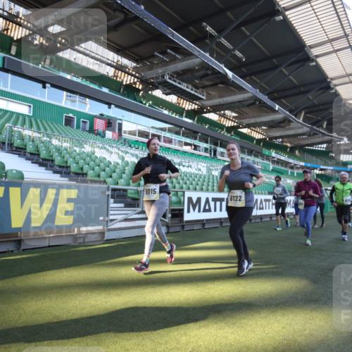 06.10.2024 - 19. swb-Marathon Bremen Yannick Fuchs http://msf.ph/oto/7364247 06.10.2024 10:34:41 Laufen im Stadion 7048, 7156, 7204, 7221, 7223, 7242, 7255, 7262, 7307, 7335, 7352, 7377, 7383, 7413, 7436, 7443, 7446, 7502, 7507, 7532, 7587, 7644, 7679, 7680, 7699, 7722, 7745, 7757, 7772, 7773, 7775, 7844, 7864, 7909, 7910, 7918, 7926, 7954, 7971, 7980, 7981, 8027, 8085, 8088, 8115, 8118, 8122, 8152, 8166, 8203, 8246, 8270, 8283, 8363, 8429, 8472, 8494, 8495, 8496, 8509, 8539, 8541, 8542, 8550, 8670, 8678, 8736, 8839, 8848, 9015 meine-sportfotos.de