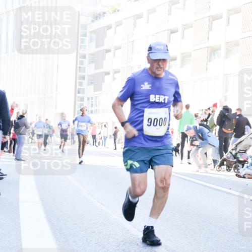 06.10.2024 - 19. swb-Marathon Bremen Matties Gatica Varas http://msf.ph/oto/7364275 06.10.2024 10:41:15 Laufen 1904, 9000 meine-sportfotos.de