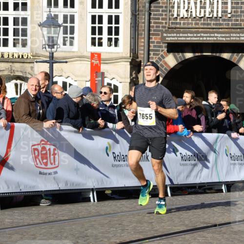 06.10.2024 - 19. swb-Marathon Bremen Strokosch-Dieckow http://msf.ph/oto/7364298 06.10.2024 10:39:08 Ziel 7157, 7655, 7993, 8275, 8466 meine-sportfotos.de