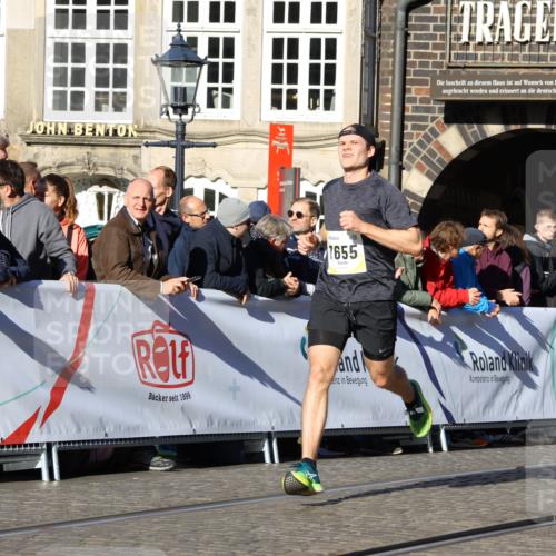 06.10.2024 - 19. swb-Marathon Bremen Strokosch-Dieckow http://msf.ph/oto/7364326 06.10.2024 10:39:08 Ziel 7157, 7655, 7993, 8275, 8466 meine-sportfotos.de