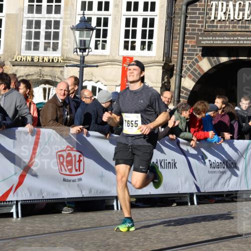 06.10.2024 - 19. swb-Marathon Bremen Strokosch-Dieckow http://msf.ph/oto/7364343 06.10.2024 10:39:08 Ziel 7157, 7655, 7993, 8275, 8466 meine-sportfotos.de
