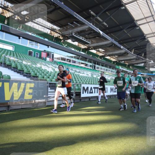 06.10.2024 - 19. swb-Marathon Bremen Yannick Fuchs http://msf.ph/oto/7364391 06.10.2024 10:34:52 Laufen im Stadion 7034, 7035, 7138, 7156, 7162, 7204, 7242, 7251, 7262, 7295, 7307, 7321, 7335, 7352, 7377, 7413, 7436, 7443, 7446, 7478, 7479, 7502, 7507, 7587, 7644, 7679, 7680, 7690, 7699, 7722, 7757, 7772, 7773, 7864, 7899, 7900, 7918, 7926, 7954, 7955, 7980, 7981, 8085, 8088, 8115, 8118, 8122, 8144, 8152, 8166, 8183, 8246, 8363, 8366, 8378, 8429, 8450, 8472, 8494, 8495, 8496, 8506, 8509, 8539, 8541, 8542, 8588, 8589, 8670, 8678, 8698, 8760, 8839, 8848, 9015 meine-sportfotos.de