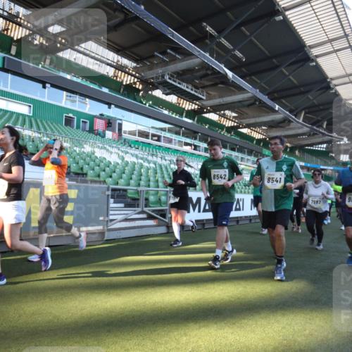 06.10.2024 - 19. swb-Marathon Bremen Yannick Fuchs http://msf.ph/oto/7364412 06.10.2024 10:34:53 Laufen im Stadion 7034, 7035, 7138, 7156, 7162, 7204, 7242, 7251, 7262, 7295, 7307, 7321, 7335, 7377, 7413, 7436, 7443, 7478, 7479, 7502, 7507, 7587, 7644, 7679, 7680, 7690, 7699, 7722, 7757, 7772, 7773, 7864, 7899, 7900, 7918, 7926, 7954, 7955, 7980, 7981, 8074, 8085, 8088, 8115, 8118, 8122, 8144, 8152, 8166, 8183, 8246, 8363, 8366, 8378, 8429, 8450, 8472, 8494, 8495, 8496, 8506, 8509, 8539, 8541, 8542, 8588, 8589, 8670, 8678, 8698, 8760, 8839, 8848, 9015 meine-sportfotos.de