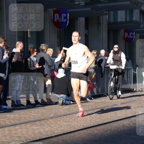 06.10.2024 - 19. swb-Marathon Bremen Strokosch-Dieckow http://msf.ph/oto/7364513 06.10.2024 10:26:34 Laufen 8350, 8395, 8396 meine-sportfotos.de