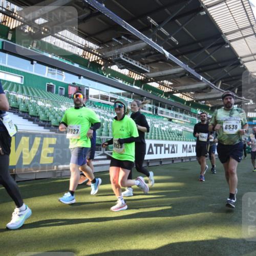 06.10.2024 - 19. swb-Marathon Bremen Yannick Fuchs http://msf.ph/oto/7364524 06.10.2024 10:34:58 Laufen im Stadion 7034, 7035, 7042, 7138, 7155, 7156, 7162, 7204, 7226, 7251, 7258, 7295, 7307, 7321, 7335, 7413, 7436, 7443, 7468, 7478, 7479, 7490, 7502, 7587, 7644, 7679, 7680, 7690, 7699, 7757, 7772, 7773, 7863, 7864, 7899, 7900, 7902, 7926, 7932, 7954, 7955, 7981, 8073, 8074, 8085, 8088, 8118, 8122, 8144, 8152, 8166, 8183, 8246, 8363, 8366, 8370, 8378, 8429, 8449, 8450, 8472, 8494, 8495, 8496, 8506, 8509, 8539, 8541, 8542, 8588, 8589, 8678, 8698, 8760, 8799, 8839, 8848 meine-sportfotos.de
