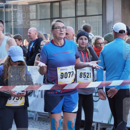 06.10.2024 - 19. swb-Marathon Bremen Luisa Fischer http://msf.ph/oto/7364554 06.10.2024 09:47:08 Allgemein zum Event 18757, 19, 2024, 9077, 8521 meine-sportfotos.de