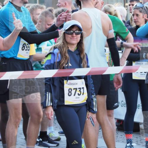 06.10.2024 - 19. swb-Marathon Bremen Luisa Fischer http://msf.ph/oto/7364583 06.10.2024 09:47:14 Allgemein zum Event 024, 77, 90, 855, 8731 meine-sportfotos.de