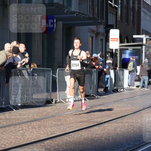 06.10.2024 - 19. swb-Marathon Bremen Strokosch-Dieckow http://msf.ph/oto/7364627 06.10.2024 10:26:41 Laufen 8349, 8350, 8395 meine-sportfotos.de