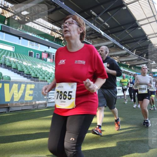 06.10.2024 - 19. swb-Marathon Bremen Yannick Fuchs http://msf.ph/oto/7364639 06.10.2024 10:35:06 Laufen im Stadion 7034, 7035, 7042, 7138, 7155, 7156, 7162, 7204, 7226, 7251, 7258, 7266, 7295, 7307, 7321, 7335, 7413, 7443, 7468, 7478, 7479, 7490, 7502, 7587, 7644, 7679, 7680, 7690, 7699, 7757, 7772, 7773, 7829, 7830, 7863, 7864, 7899, 7900, 7902, 7923, 7926, 7932, 7954, 7955, 7981, 8073, 8074, 8088, 8118, 8144, 8152, 8183, 8225, 8246, 8366, 8370, 8378, 8409, 8410, 8429, 8449, 8450, 8472, 8494, 8495, 8496, 8506, 8509, 8539, 8541, 8542, 8588, 8589, 8698, 8760, 8799, 8839, 8848 meine-sportfotos.de