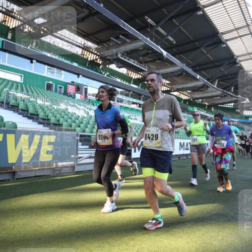 06.10.2024 - 19. swb-Marathon Bremen Yannick Fuchs http://msf.ph/oto/7364677 06.10.2024 10:35:09 Laufen im Stadion 7034, 7035, 7042, 7138, 7155, 7162, 7204, 7226, 7251, 7258, 7266, 7295, 7321, 7335, 7413, 7443, 7468, 7478, 7479, 7490, 7502, 7587, 7644, 7679, 7680, 7690, 7699, 7757, 7772, 7773, 7829, 7830, 7863, 7864, 7899, 7900, 7902, 7923, 7926, 7932, 7954, 7955, 7981, 8073, 8074, 8088, 8118, 8144, 8152, 8183, 8225, 8246, 8366, 8370, 8378, 8409, 8410, 8429, 8449, 8450, 8472, 8494, 8495, 8496, 8506, 8509, 8539, 8541, 8542, 8588, 8589, 8698, 8760, 8799, 8848 meine-sportfotos.de