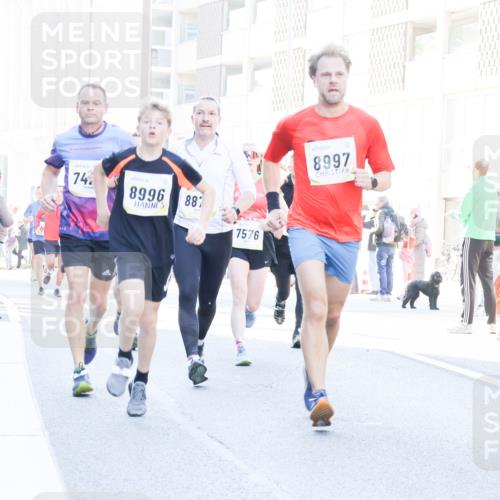 06.10.2024 - 19. swb-Marathon Bremen Matties Gatica Varas http://msf.ph/oto/7364746 06.10.2024 10:41:31 Laufen 74, 8996, 887, 7576, 8997 meine-sportfotos.de