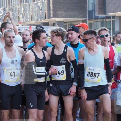 06.10.2024 - 19. swb-Marathon Bremen Luisa Fischer http://msf.ph/oto/7364804 06.10.2024 09:54:19 Allgemein zum Event 125, 41, 49, 8, 8667, 8945 meine-sportfotos.de