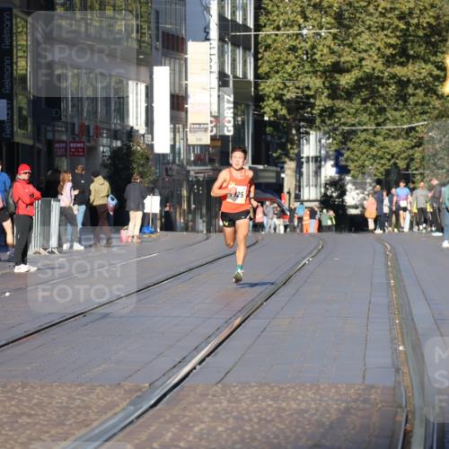 06.10.2024 - 19. swb-Marathon Bremen Strokosch-Dieckow http://msf.ph/oto/7364863 06.10.2024 10:28:17 Laufen 9125 meine-sportfotos.de