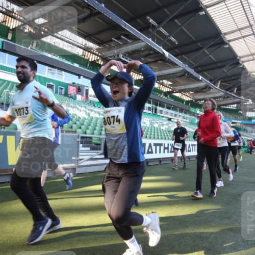 06.10.2024 - 19. swb-Marathon Bremen Yannick Fuchs http://msf.ph/oto/7364866 06.10.2024 10:35:21 Laufen im Stadion 7034, 7035, 7042, 7138, 7155, 7162, 7226, 7251, 7258, 7266, 7295, 7321, 7335, 7341, 7353, 7428, 7468, 7478, 7479, 7490, 7644, 7690, 7699, 7829, 7830, 7863, 7864, 7899, 7900, 7902, 7904, 7923, 7932, 7955, 7967, 8073, 8074, 8088, 8121, 8144, 8183, 8191, 8225, 8366, 8370, 8378, 8409, 8410, 8421, 8429, 8449, 8450, 8506, 8509, 8588, 8589, 8595, 8698, 8760, 8799, 8952, 9029 meine-sportfotos.de