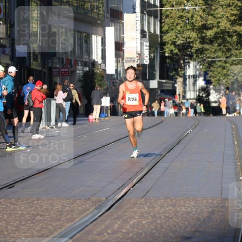 06.10.2024 - 19. swb-Marathon Bremen Strokosch-Dieckow http://msf.ph/oto/7364887 06.10.2024 10:28:19 Laufen 9125 meine-sportfotos.de