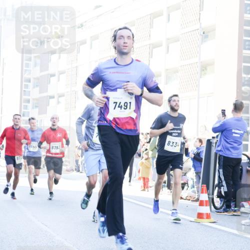 06.10.2024 - 19. swb-Marathon Bremen Matties Gatica Varas http://msf.ph/oto/7364902 06.10.2024 10:41:36 Laufen 873, 8645, 8793, 7491, 2024, 8334 meine-sportfotos.de