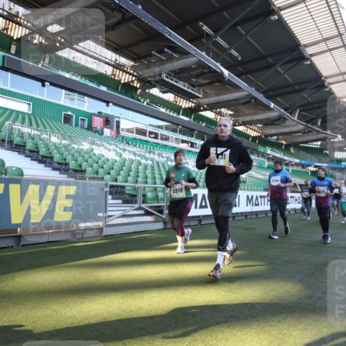 06.10.2024 - 19. swb-Marathon Bremen Yannick Fuchs http://msf.ph/oto/7365107 06.10.2024 10:35:56 Laufen im Stadion 7018, 7020, 7101, 7102, 7167, 7182, 7341, 7353, 7391, 7393, 7428, 7460, 7462, 7514, 7515, 7522, 7573, 7609, 7610, 7639, 7667, 7686, 7694, 7724, 7878, 7904, 7907, 7937, 7945, 7951, 7967, 7969, 7977, 8096, 8131, 8191, 8212, 8253, 8254, 8265, 8273, 8367, 8379, 8401, 8421, 8425, 8462, 8483, 8486, 8530, 8562, 8582, 8638, 8668, 8675, 8685, 8704, 8787, 8818, 8837, 8914, 8920, 8940, 8941, 8952, 8957, 9017, 9029, 9128, 9666 meine-sportfotos.de