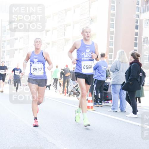 06.10.2024 - 19. swb-Marathon Bremen Matties Gatica Varas http://msf.ph/oto/7365147 06.10.2024 10:41:43 Laufen 8901, 8103, 2000, 8567, 8568 meine-sportfotos.de