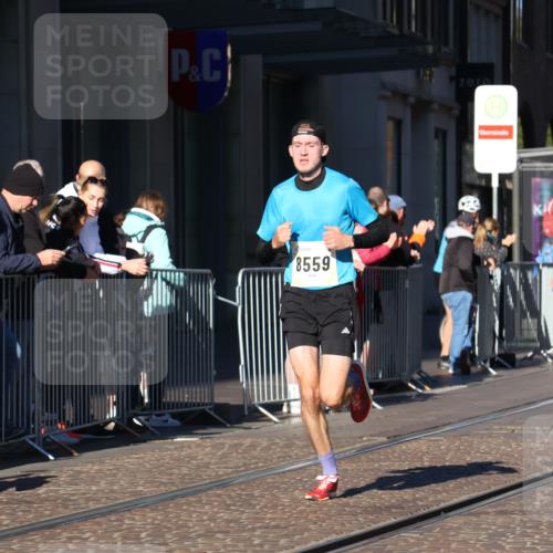 06.10.2024 - 19. swb-Marathon Bremen Strokosch-Dieckow http://msf.ph/oto/7365220 06.10.2024 10:29:19 Laufen 44, 51, 8559 meine-sportfotos.de