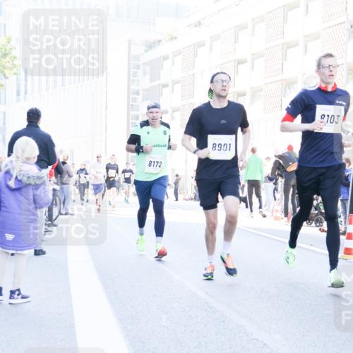 06.10.2024 - 19. swb-Marathon Bremen Matties Gatica Varas http://msf.ph/oto/7365243 06.10.2024 10:41:47 Laufen 8901, 8580, 8238, 8172, 103 meine-sportfotos.de