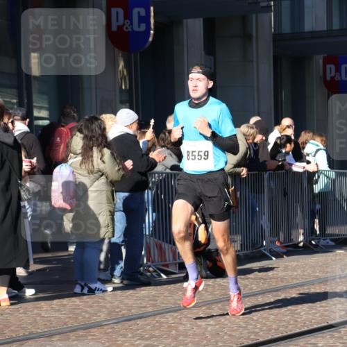 06.10.2024 - 19. swb-Marathon Bremen Strokosch-Dieckow http://msf.ph/oto/7365247 06.10.2024 10:29:21 Laufen 44, 51, 8559 meine-sportfotos.de
