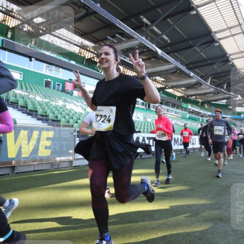 06.10.2024 - 19. swb-Marathon Bremen Yannick Fuchs http://msf.ph/oto/7365251 06.10.2024 10:36:07 Laufen im Stadion 7018, 7020, 7051, 7101, 7102, 7167, 7182, 7391, 7434, 7460, 7462, 7514, 7515, 7522, 7573, 7609, 7610, 7639, 7667, 7686, 7694, 7724, 7769, 7878, 7907, 7937, 7939, 7944, 7945, 7951, 7969, 7977, 8096, 8102, 8116, 8125, 8131, 8212, 8253, 8254, 8265, 8273, 8367, 8379, 8401, 8425, 8462, 8483, 8486, 8530, 8545, 8562, 8582, 8638, 8668, 8675, 8685, 8704, 8737, 8787, 8818, 8837, 8914, 8920, 8940, 8941, 8957, 9017, 9020, 9042, 9043, 9083, 9128, 9666 meine-sportfotos.de