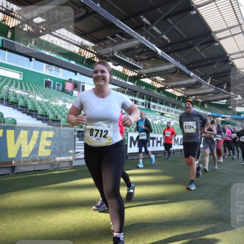 06.10.2024 - 19. swb-Marathon Bremen Yannick Fuchs http://msf.ph/oto/7365259 06.10.2024 10:36:08 Laufen im Stadion 7018, 7020, 7051, 7101, 7102, 7167, 7182, 7434, 7460, 7462, 7514, 7515, 7522, 7529, 7573, 7609, 7610, 7639, 7667, 7686, 7694, 7724, 7769, 7878, 7907, 7937, 7939, 7944, 7945, 7951, 7969, 7977, 8096, 8102, 8116, 8125, 8131, 8212, 8253, 8254, 8265, 8273, 8367, 8379, 8401, 8425, 8462, 8483, 8486, 8530, 8545, 8562, 8582, 8638, 8668, 8675, 8685, 8704, 8737, 8787, 8818, 8837, 8914, 8920, 8940, 8941, 8957, 9017, 9020, 9042, 9043, 9083, 9128, 9666 meine-sportfotos.de